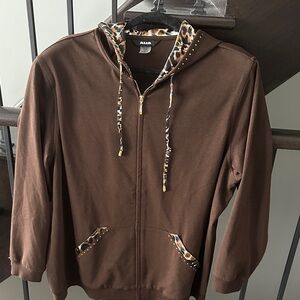Plus sized- Brown Hoodie with Leopard Print Accents